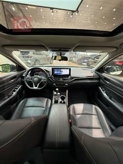 نيسان ألتيما